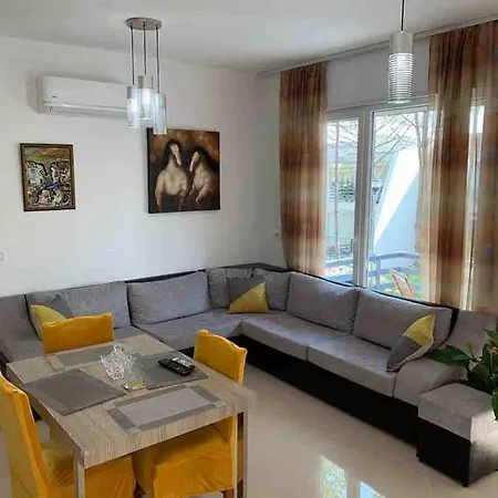 Gjiri I Lalzit At Lura 3 Apartment Durres